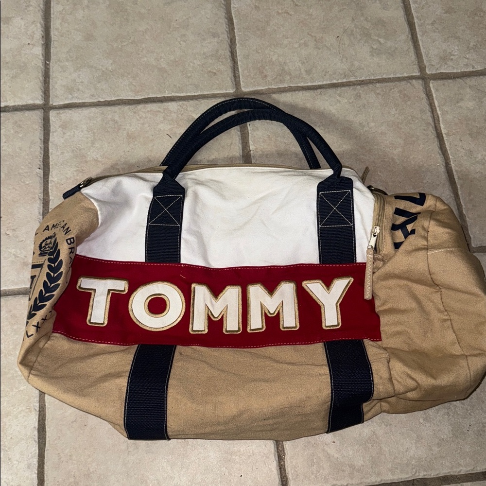 1990’s Tommy Hilfiger duffle bag large letters